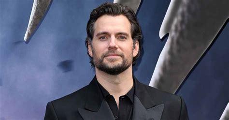 Henry Cavill Flaunts Wolverine's Adamantium Claws In A Viral Fan Art ...