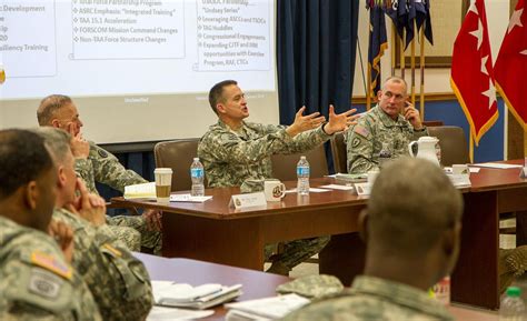 FORSCOM commander speaks on leader development | Article | The United States Army