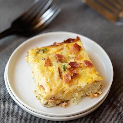 Bacon egg and cheese casserole - easy breakfast casserole