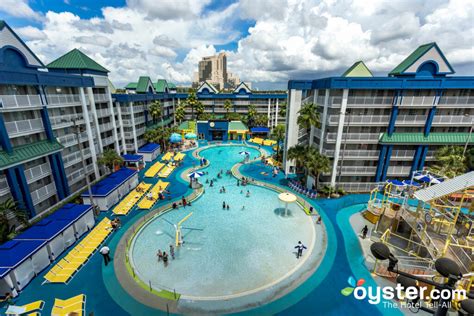 Holiday Inn Resort Orlando Suites - Waterpark Review: What To REALLY Expect If You Stay