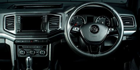 Volkswagen Amarok Interior & Infotainment | carwow