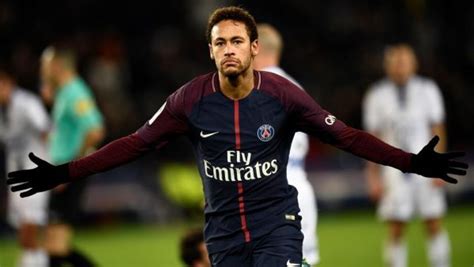 Neymar Jr PSG forward in 2017-2018 | Neymar Jr - Brazil and PSG - 2021