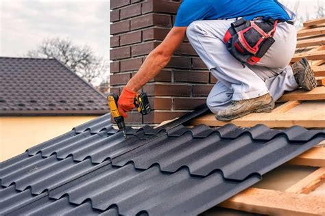 7 Popular Types Of Metal Roofing Compared (Pros & Cons)