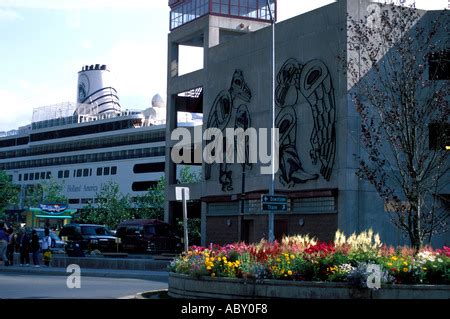 Shops downtown Juneau Alaska USA Stock Photo: 31776091 - Alamy