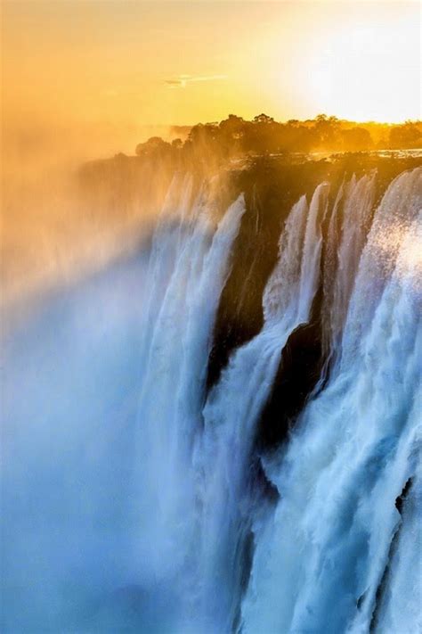 Amaze7: Victoria Falls, Zambia