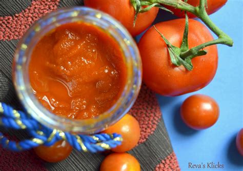 Kaarasaaram: Homemade Tomato Ketchup