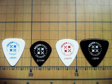 Seven Kings Weekly: What guitar pick material, shape, and gauge should ...