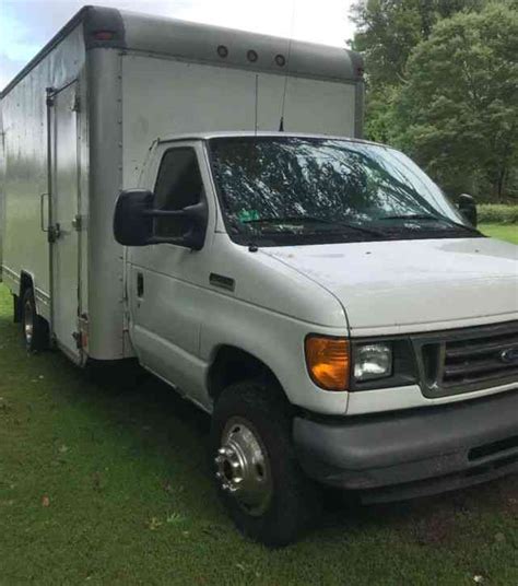 Ford E450 (2006) : Van / Box Trucks