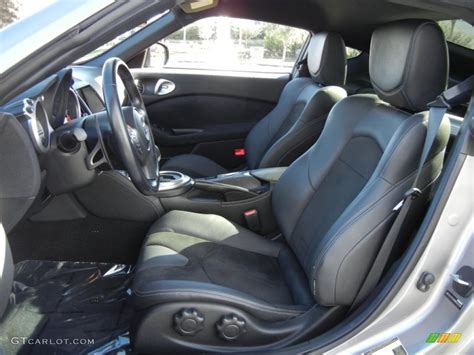 Black Leather Interior 2010 Nissan 370Z Touring Coupe Photo #58789340 | GTCarLot.com