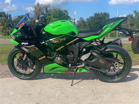 Kawasaki Ninja 636 ZX-6R: prezzo e caratteristiche | MotoriMagazine.it