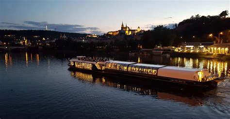 Prague: City Tour and Dinner Cruise with Hotel Pickup | GetYourGuide