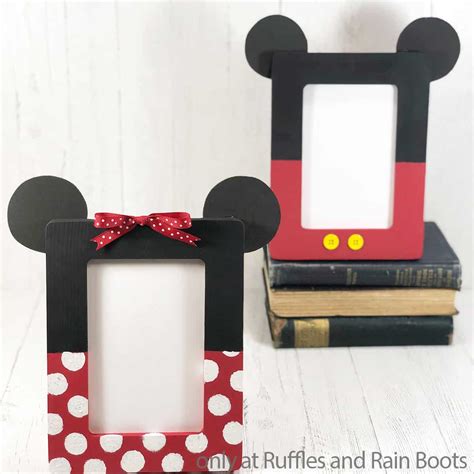 Make these Adorable Mickey & Minnie Frames in Minutes!