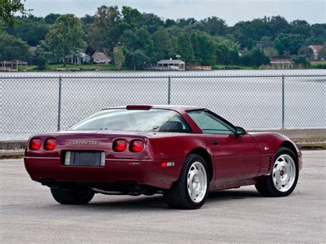 1993 C4 Corvette | Image Gallery & Pictures