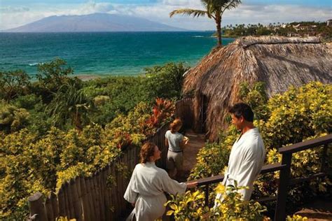 Haute spa: Four-handed massage at the Four Seasons on Maui - Haute Living