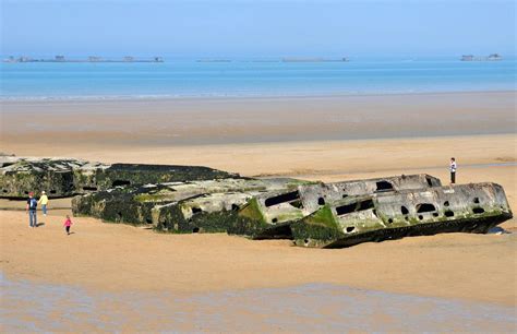 Visiter les plages du débarquement de 1944 en Normandie | Plage du debarquement, Endroits à ...