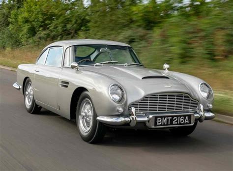 Aston Martin DB5, quanto costa una replica dell'Auto icona di James Bond