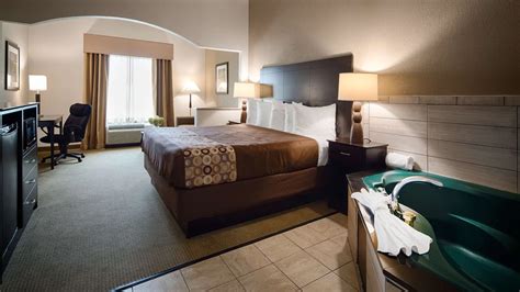 27 BEST Columbus Hotels with Jacuzzi in room ️ 2025