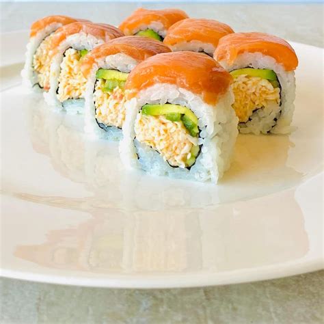 Alaska Roll Sushi | Recipe | Sushi recipes homemade, Sushi bowl recipe ...