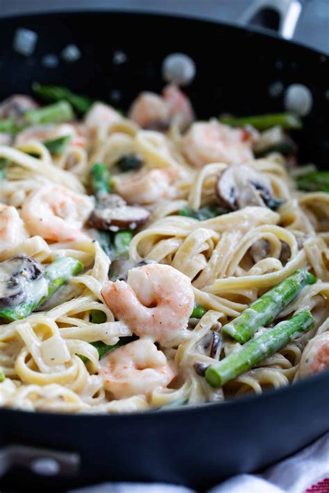 Seafood Pasta White Wine Cream Sauce Recipe | Deporecipe.co