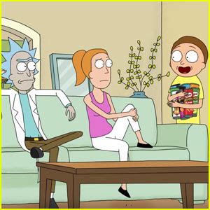 Pringles Super Bowl Commercial 2020: ‘Rick & Morty’ Get Trapped in a Commercial | 2020 Super ...