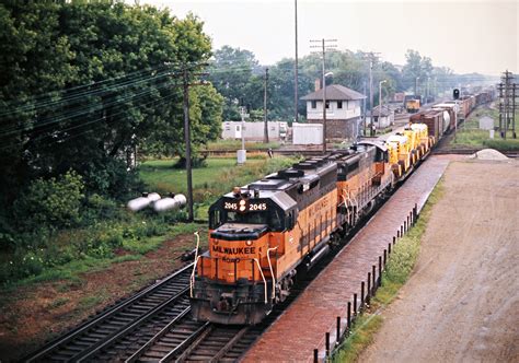 Milwaukee Road (East) by John F. Bjorklund – Center for Railroad ...