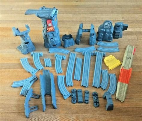 BMQ Thomas and Friends Trackmaster Mountain Quarry (Blue) 36 pcs | eBay