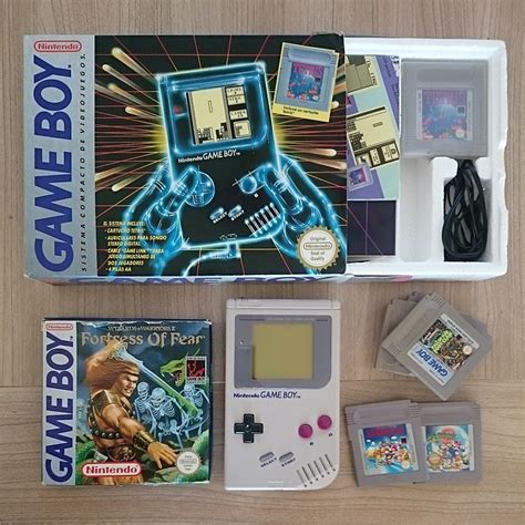 1989 Gunpei Yokoi lanza la Game Boy de Nintendo, consola p… | Flickr