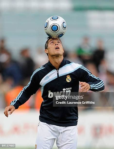 Cristiano Ronaldo Skills Photos and Premium High Res Pictures - Getty ...