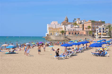 Sitges Beaches 🧡 : r/beach