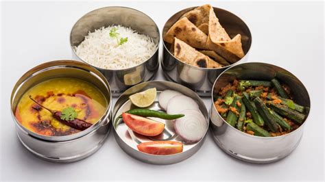 Top 3 Best Tiffin Services in India | Homefoodi