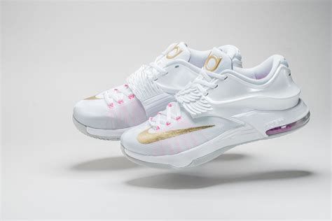 勘履訪客 / Nike KD 7 ’Aunt Pearl’ – KENLU.net