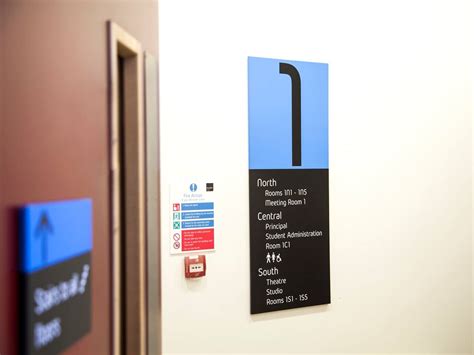 Rochdale Sixth Form College | Picto Sign | Wayfinding and Signage