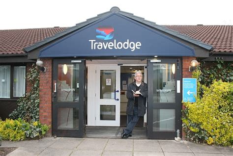 Hotel review: Travelodge, A38 Northbound, Burton-on-Trent | Daily Mail Online