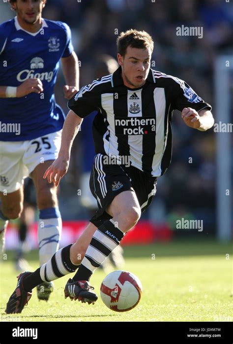 DANNY GUTHRIE NEWCASTLE UNITED FC GOODISON PARK LIVERPOOL ENGLAND 05 October 2008 Stock Photo ...