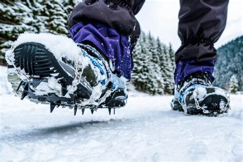 Microspikes vs Crampons — Ultimate Gear Lists