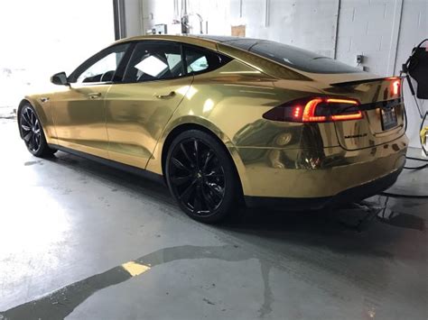 This chrome-gold Tesla Model S is glaringly gaudy - Drone Rush