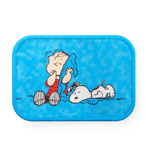 Wet n Wild Peanuts Linus' Blanket 2-piece Makeup Remover Towel Set - Walmart.com