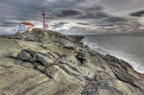 Yarmouth Lighthouse Nova Scotia Gulf Of Maine by Scott Leslie