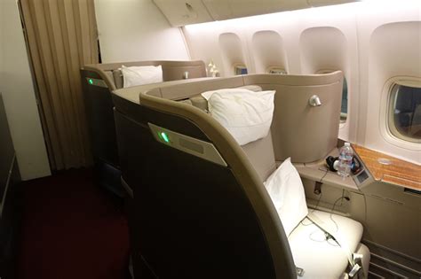 Review: Cathay Pacific 777 First Class | TravelSort