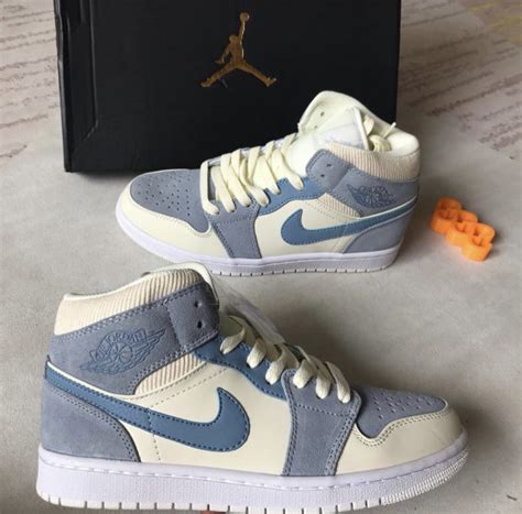 Air Jordan 1 Mid SE Light blue – billionairemart