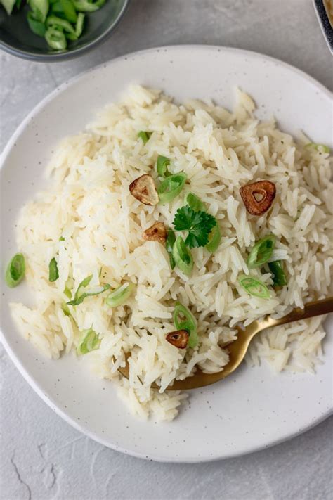 Garlic Butter Rice - The Dinner Bite