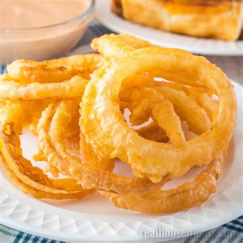 Crispy Homemade Onion Rings Recipe ⋆ Real Housemoms