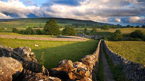 Yorkshire Dales National Parks - Mickledore Walking Holidays