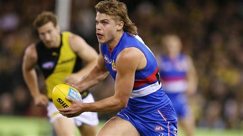 AFL news 2019: Bailey Smith re-signs with Western Bulldogs, contracts | Geelong Advertiser