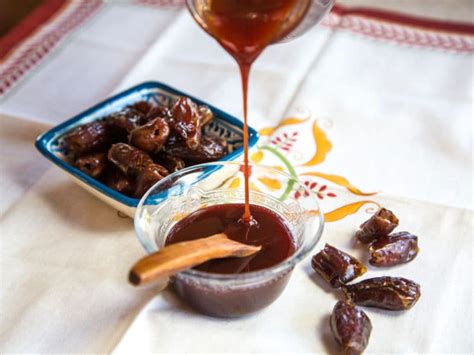 Date Honey Syrup - Silan Recipe