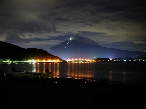 Mount Fuji by night - Kawaguchiko | Each light on Mount Fuji… | Flickr