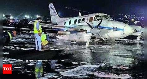 Pain: When Air Ambulance With 5 On Board Made A ‘belly Landing’ In City In 2021 | Mumbai News ...