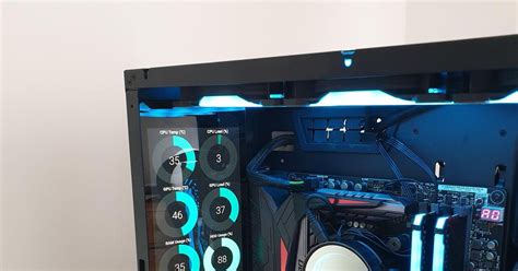 Monitoring Screen inside PC case : pcmasterrace | Inside pc, Pc cases ...