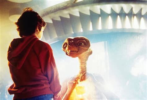 E.T. the Extra-Terrestrial (1982) | '80s and '90s Kids' Movies on Netflix | POPSUGAR ...