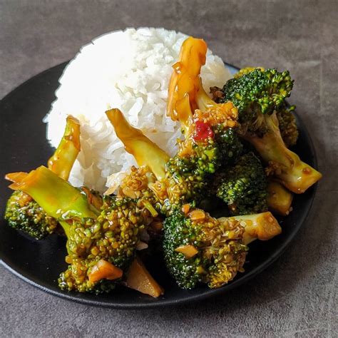 Broccoli in garlic sauce-Asian style - Quick 20 minutes, 9 ingredients recipe